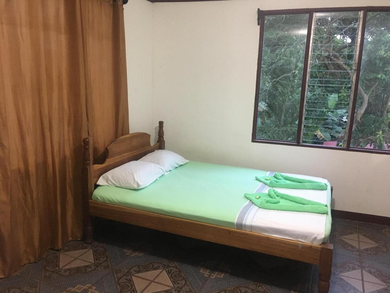 Río Cuarto Hostel Orozco - Costa Rica מראה חיצוני תמונה