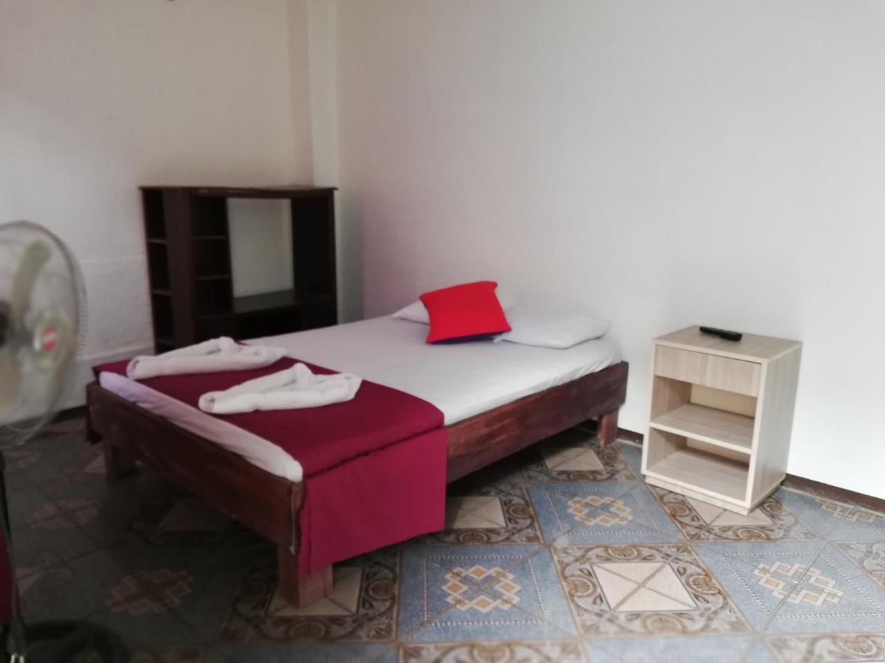 Río Cuarto Hostel Orozco - Costa Rica מראה חיצוני תמונה