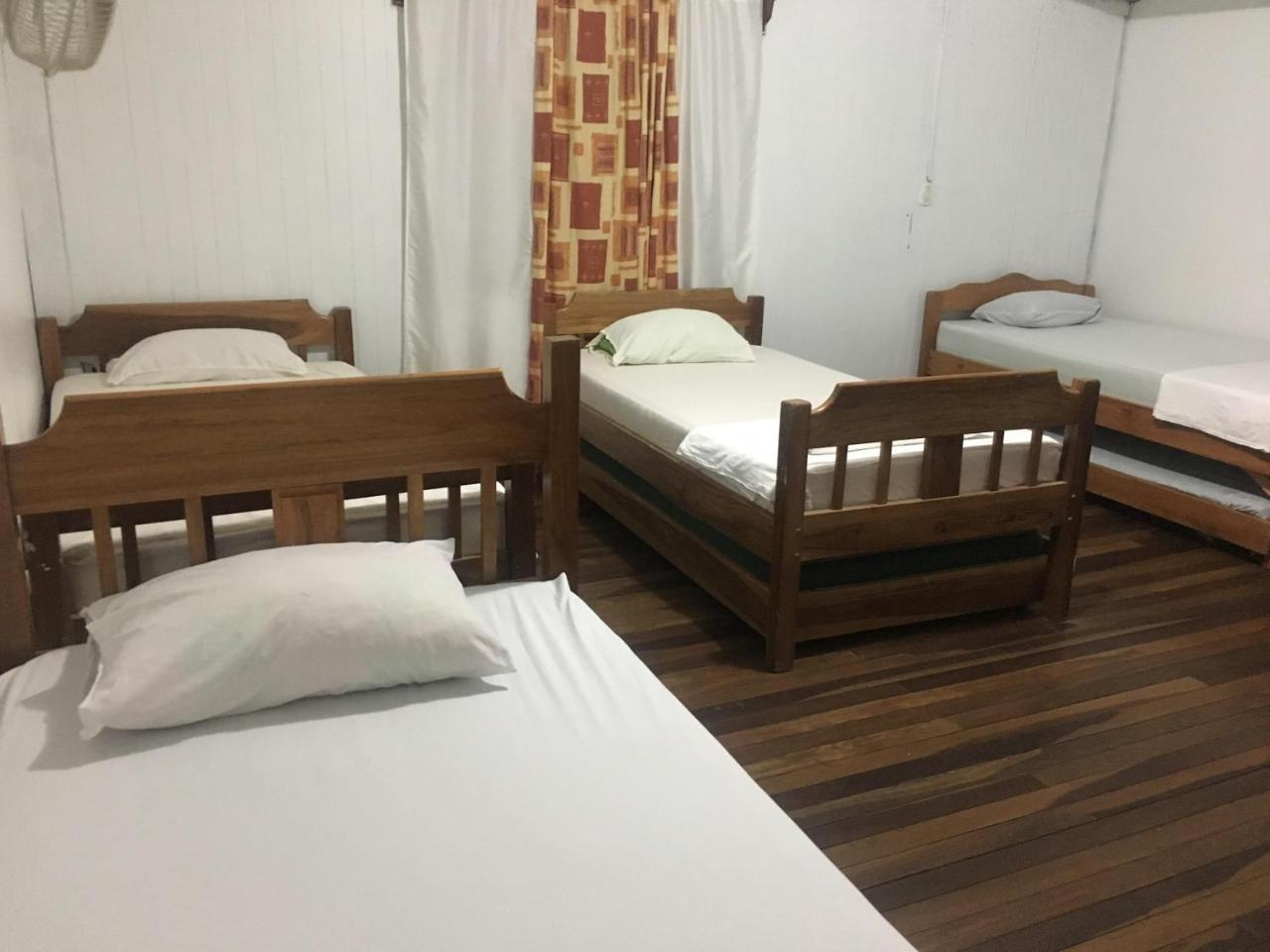Río Cuarto Hostel Orozco - Costa Rica מראה חיצוני תמונה
